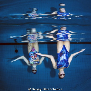 Synchronized swimming ... by Sergiy Glushchenko 